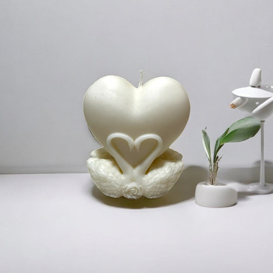 Cuore con cigni